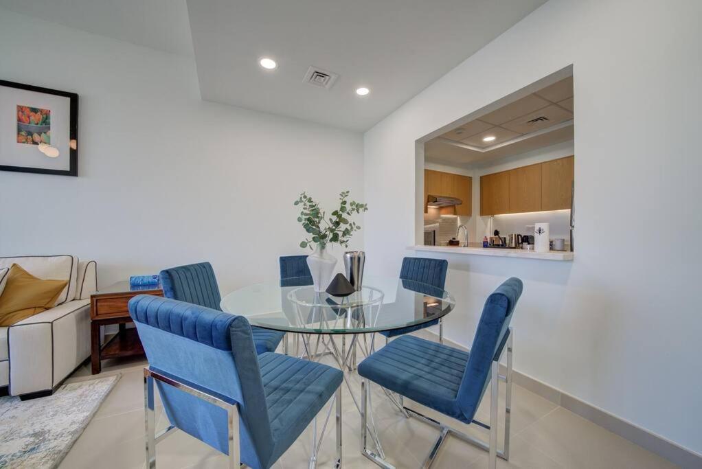 شقة Burj Khalifa View - 2Br And Maid - Downtown دبي المظهر الخارجي الصورة